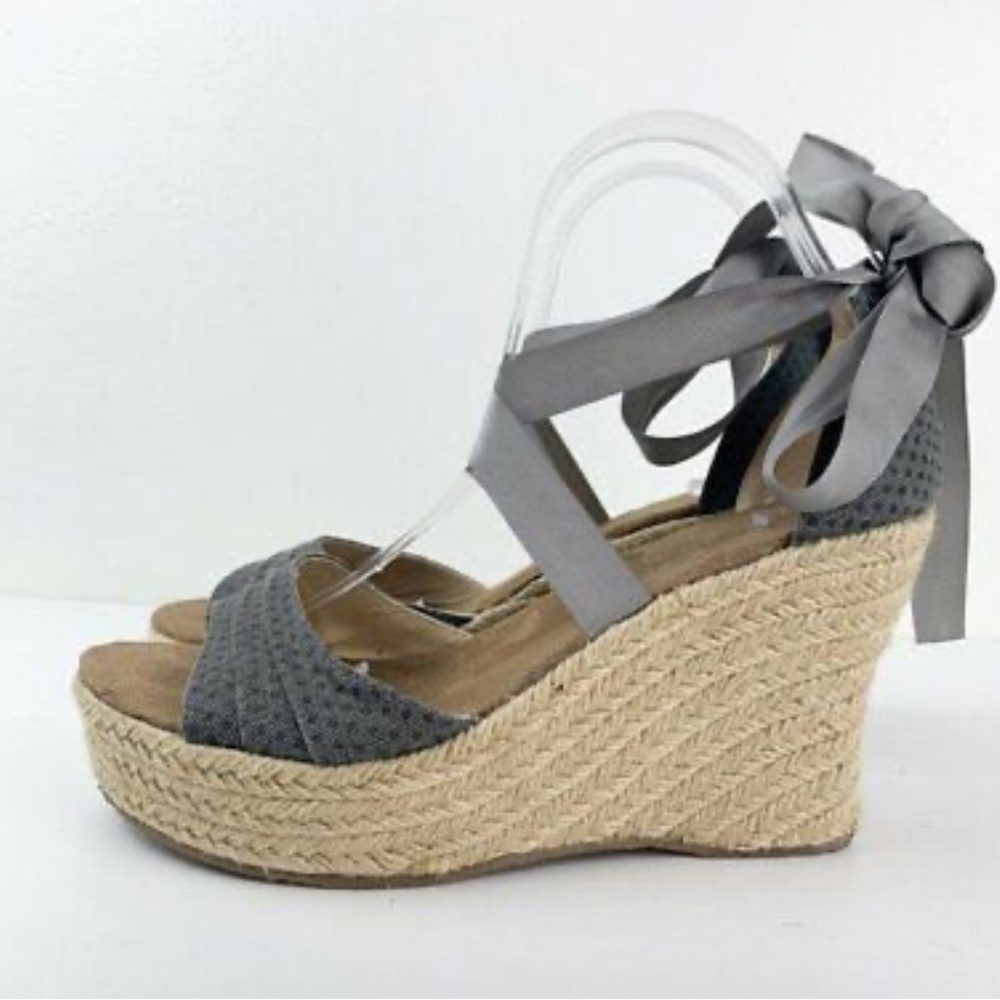 BEARPAW dahlia womens sandal tie wraparound ankle Sz 10 wedge